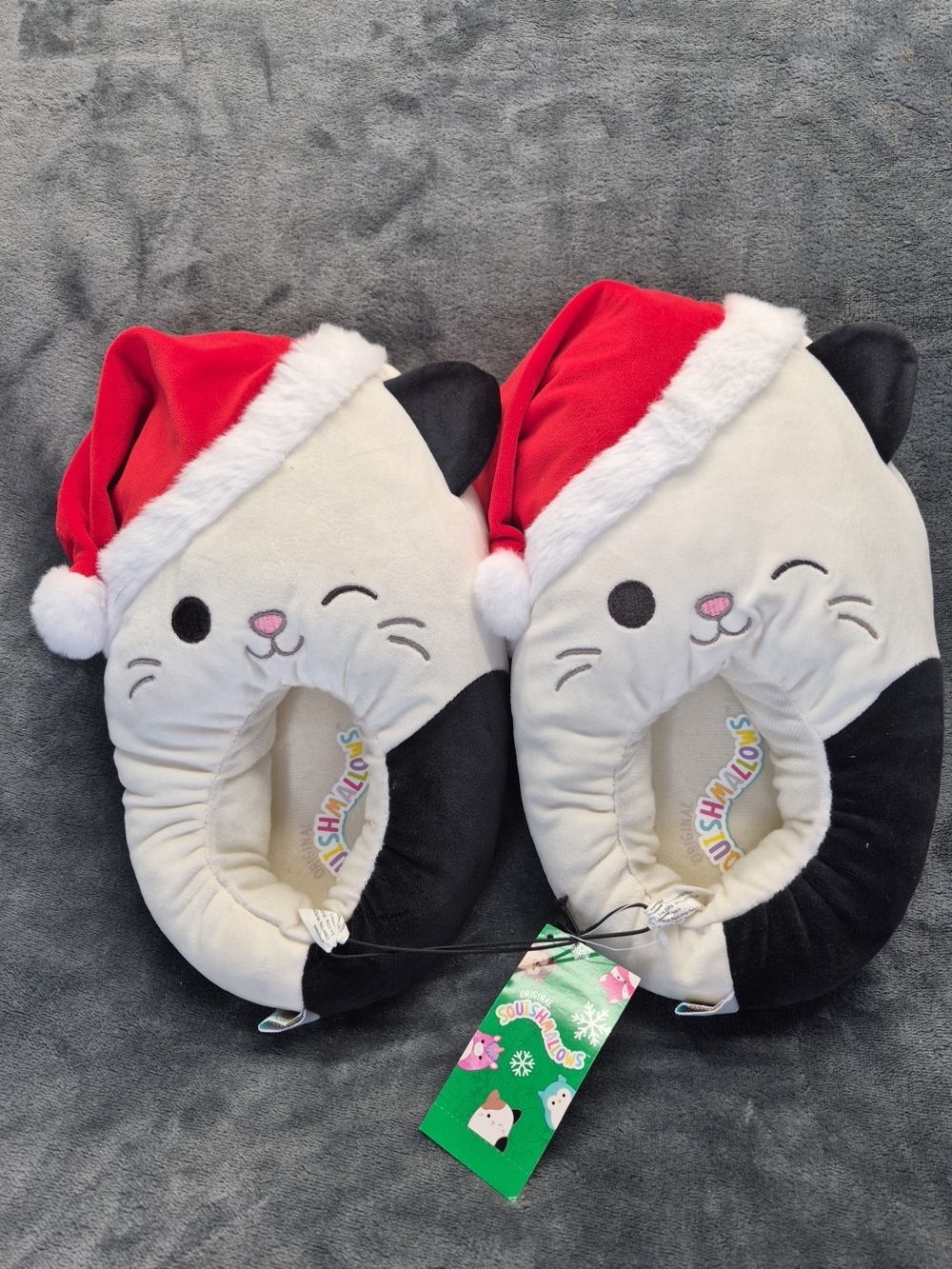 Squishmallows Slippers Cam Christmas  Holiday Cat with Santa Hat Adult  11-12